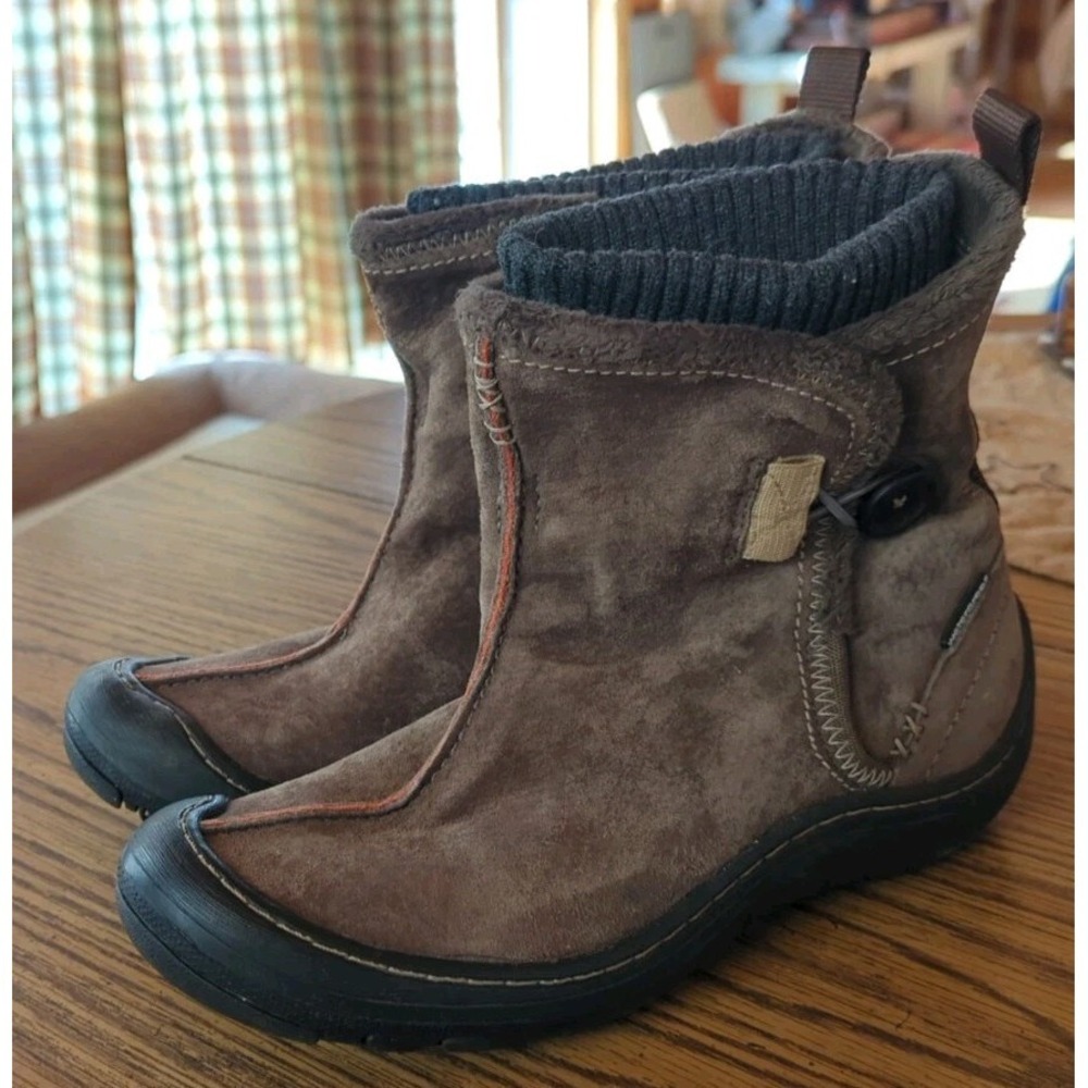 Privo by Clarks Waterproof Snow‎ Boots Winter Shoes Womens Size 7 M Brown Suede